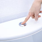 Diminuer sa consommation d’eau dans les toilettes